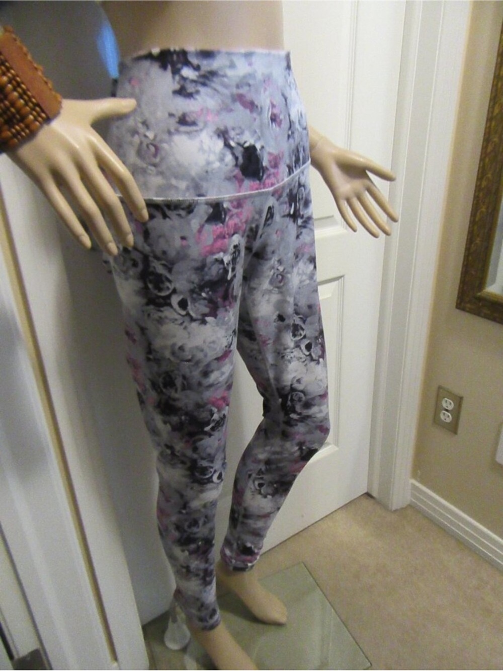 Lululemon Multi Color Pants Size 10